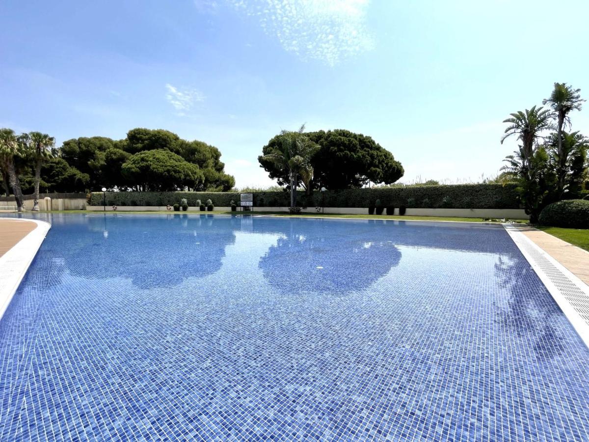 Luxurycambrils Resort&Spa 외부 사진